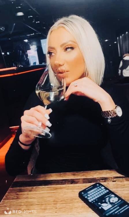 Escort AMYRA LUSSANA