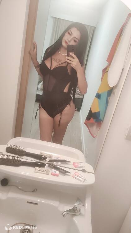 Priv&eacute; ontvangst Charito Aylanie latin arabic