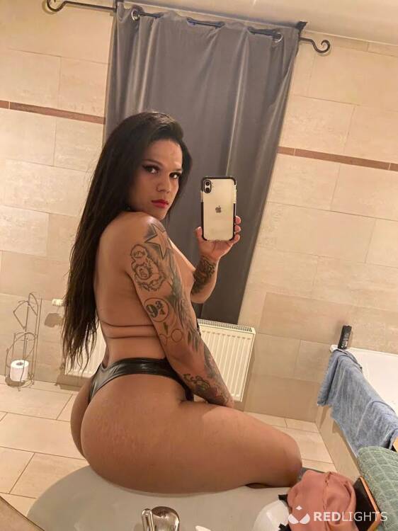 Priv&eacute; ontvangst Cloe victorine