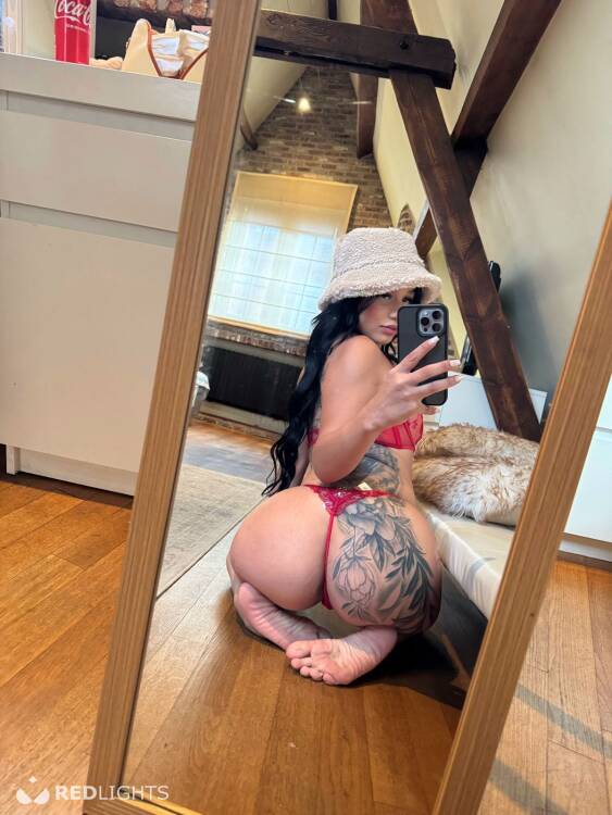 Priv&eacute; ontvangst Aiko