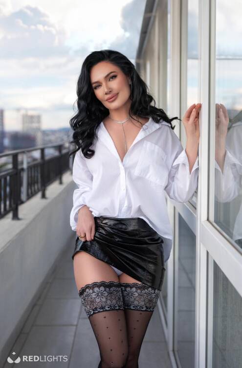 Escort JULIA REAL GFE