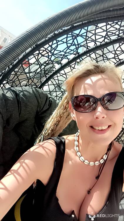 Priv&eacute; ontvangst Belle Scissors