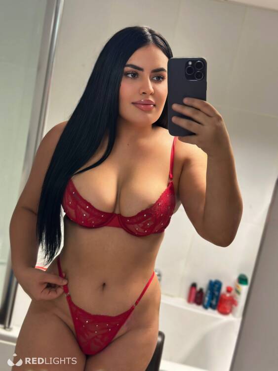 Privé ontvangst New Larisa full services !!