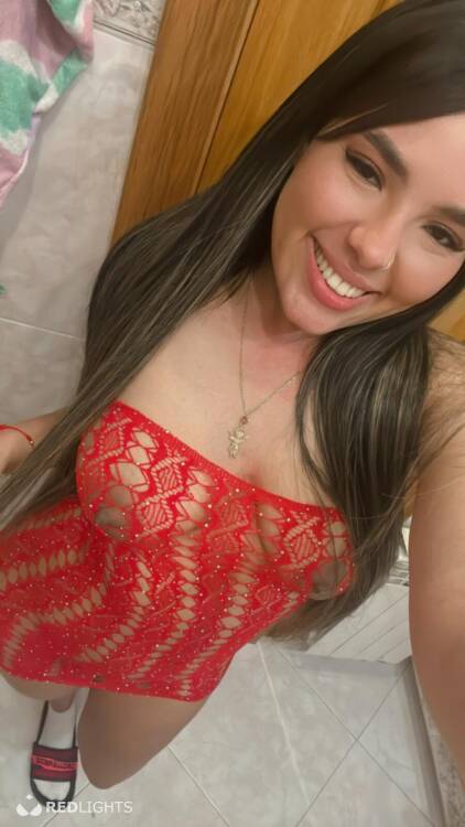 Priv&eacute; ontvangst SACHA HOT