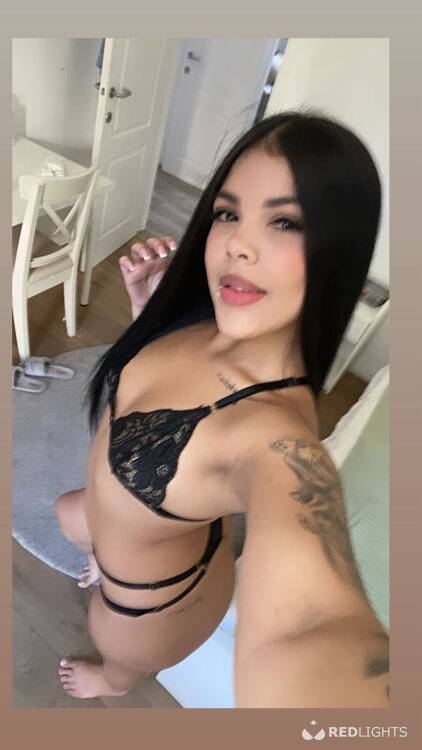 Priv&eacute; ontvangst Violeta