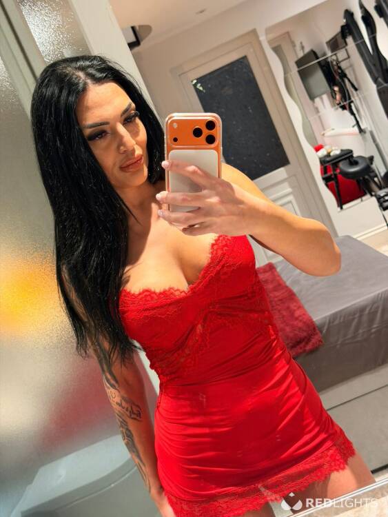 Priv&eacute; ontvangst Mina