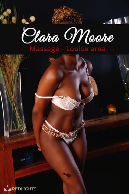 Privé ontvangst Naomi Clara Moore