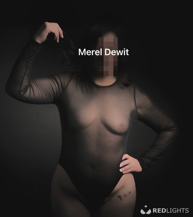 Escort MEREL DEWIT