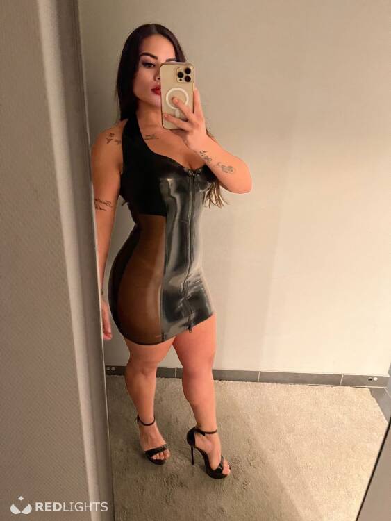 Privé ontvangst Kinky Girls, Real Fetish, Goldenshower