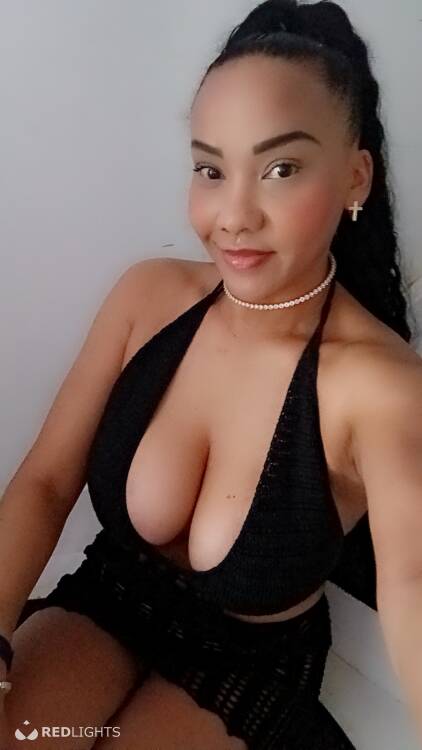 Priv&eacute; ontvangst NINA BRASIL