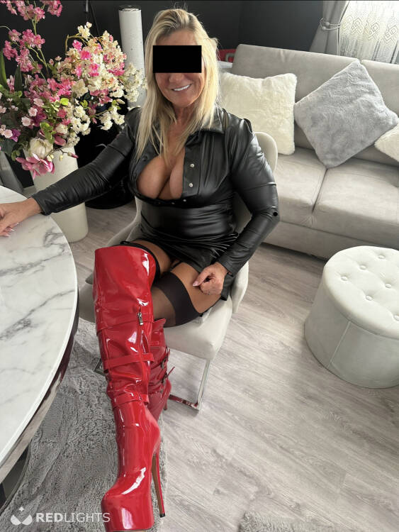 Privé ontvangst ILONA MATURE