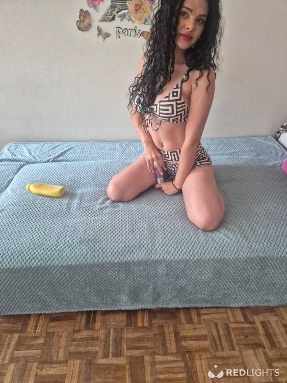Escort Loora