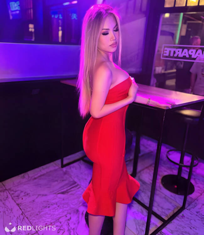 Privé ontvangst Nicole Queen