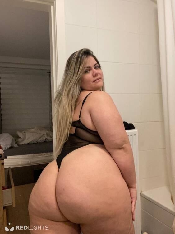 Priv&eacute; ontvangst Jully bbw
