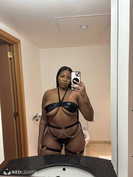 Privé ontvangst Alice bombom anal