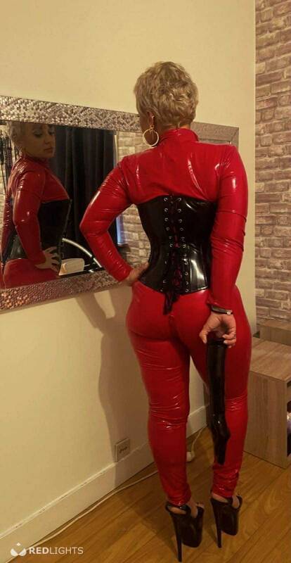 MEESTERES MAGDA DREAMGIRLS KORTRIJK (Foto)