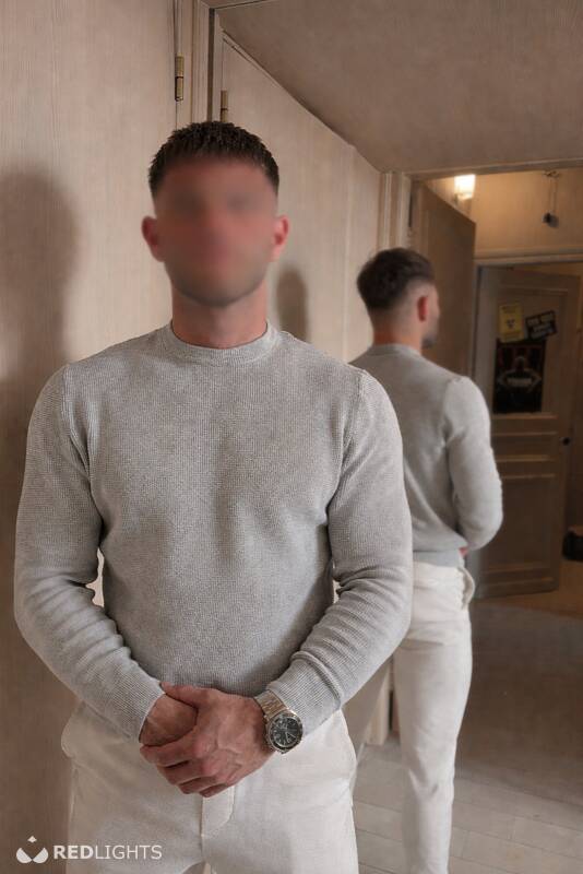 Male companion (Foto)