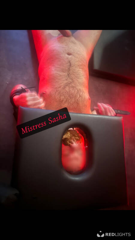 Mistress Sasha (Foto)