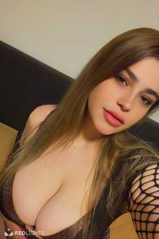 Alesya (Foto)
