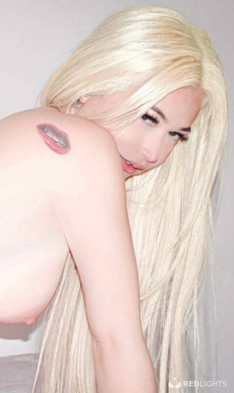 Ariana (Foto)