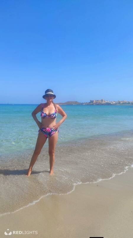 Nicoleta Mature (Foto)