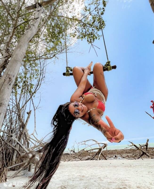 Aline (Foto)