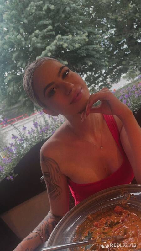 Sladyen skaya (Foto)