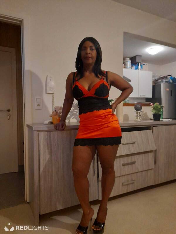 Diana la reina del anal (Foto)