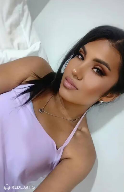 Adriana jolie (Foto)