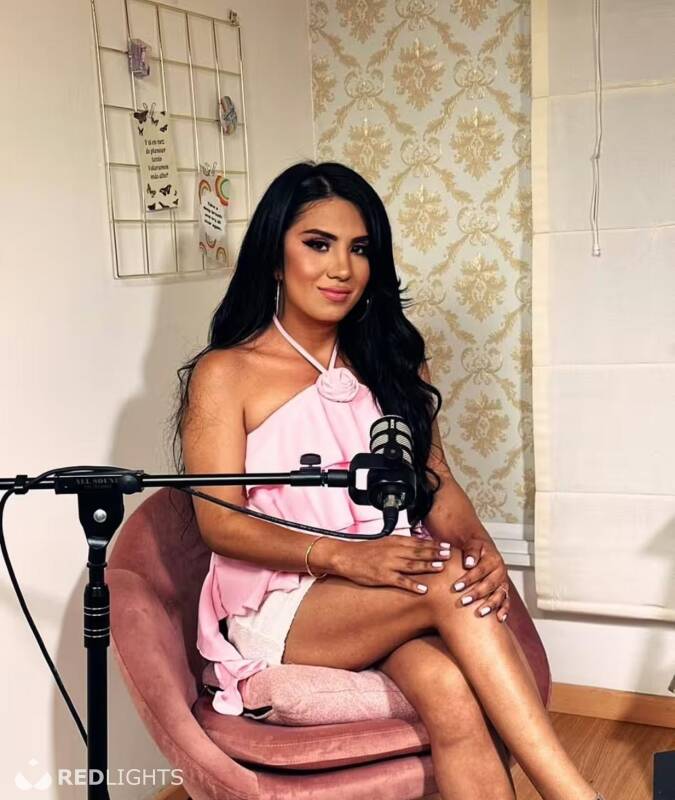 Adriana jolie (Foto)