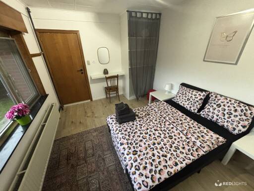 Kamer verhuur - room for rent (Foto)