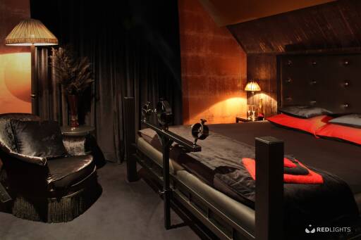 Scarlet Club (Foto)