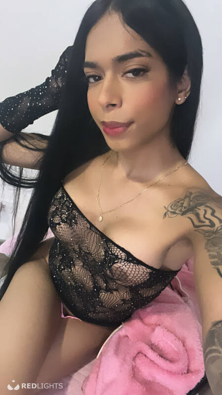 Hilary caliente!! (Foto)