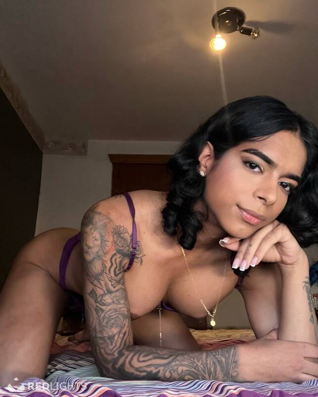 Hilary caliente!! (Foto)