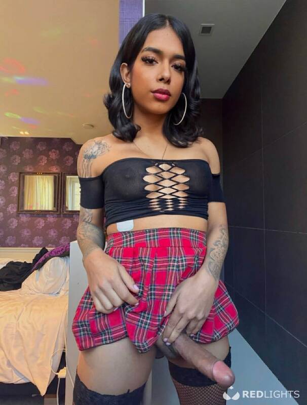 Hilary caliente!! (Foto)