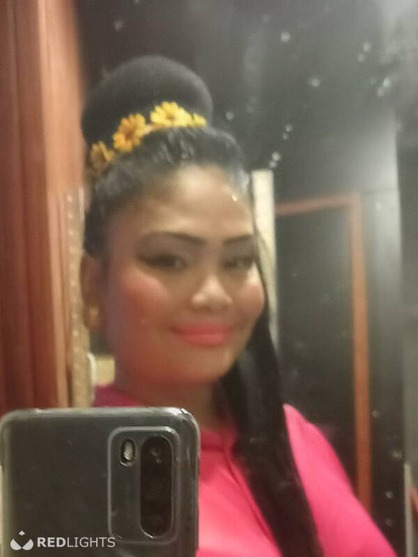 **  M A Y A   ** (Foto)