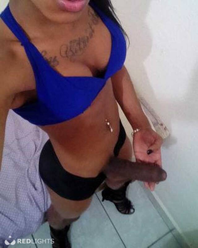 Jenifer TS hot (Foto)