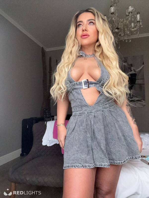 Alice W (Foto)