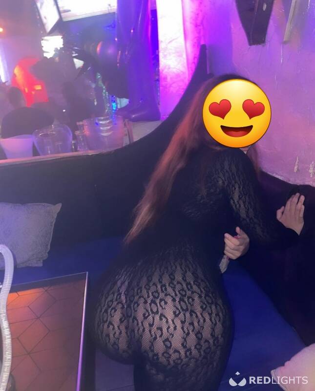Dina (Foto)