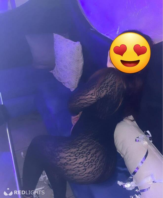 Dina (Foto)