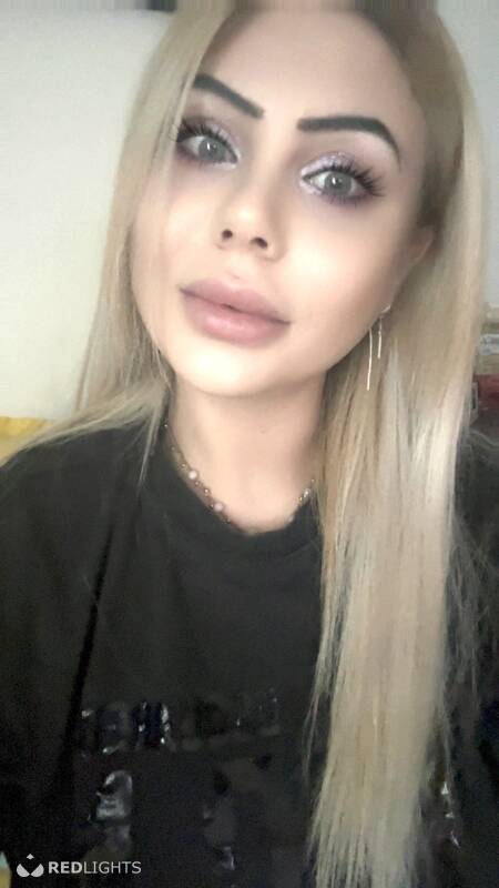 Adelina perfect lady for gentlemen (Foto)