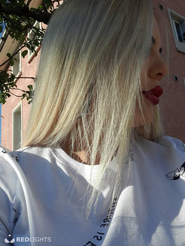 Adelina perfect lady for gentlemen (Foto)