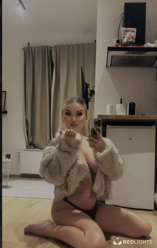 Iris ONLY ESCORT! (Foto)