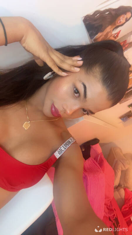 LEONELA PARTY (Foto)