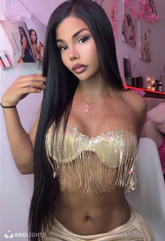 LEONELA PARTY (Foto)