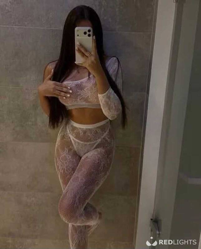 Ana (Foto)