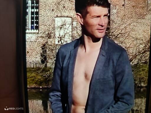 CHRIS MASSAGE (Foto)