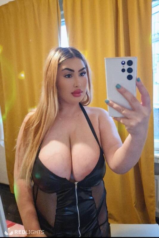 Natalya (Foto)