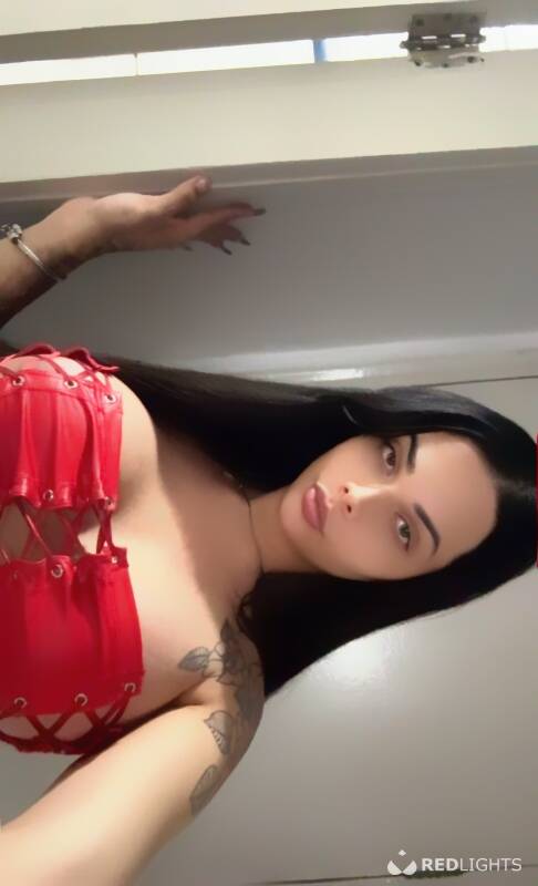 KAMILA (Foto)