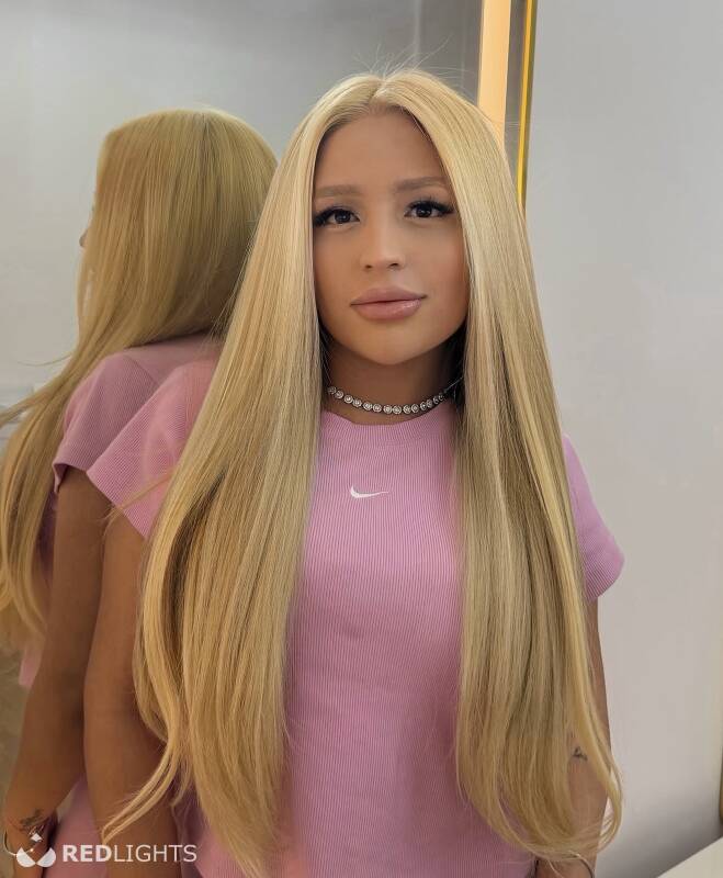 Mia GFE (Foto)